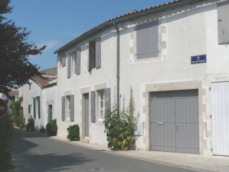 Photo 2 : EXTERIEUR d'une maison située à Le Bois-Plage, île de Ré.