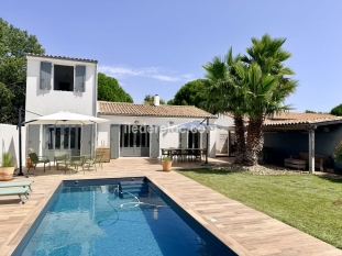 Ile de Ré:Maison 8 personnes avec piscine chauffée et proche des plages