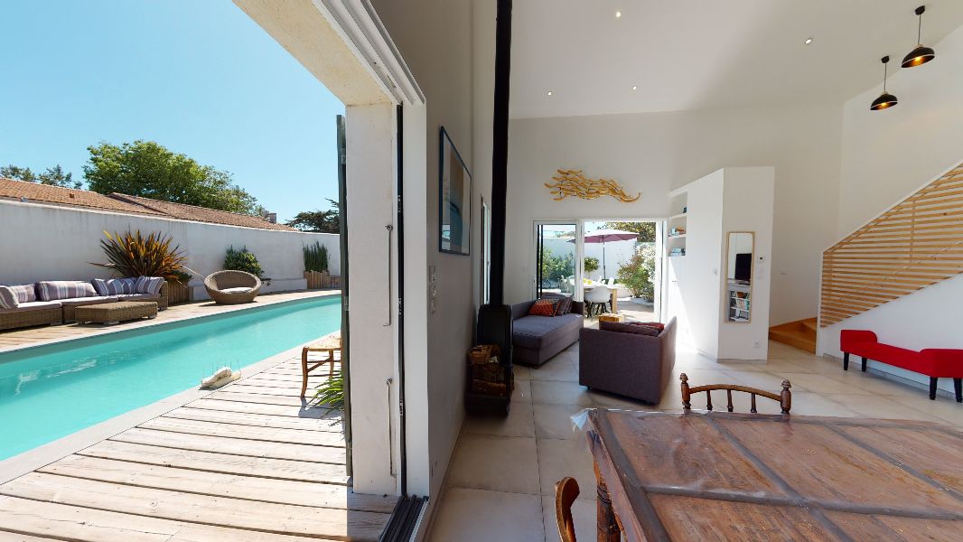 Photo 10 : SEJOUR d'une maison située à Ars en Ré, île de Ré.