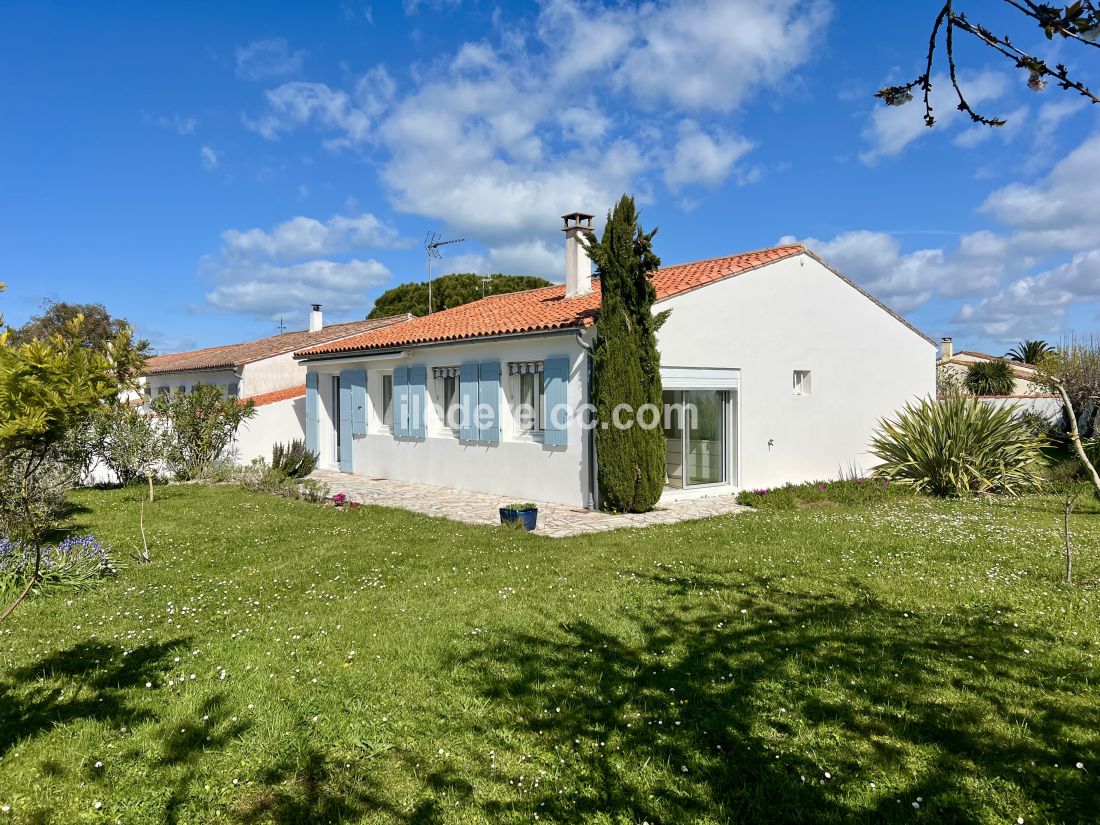 Photo 1 : NC d'une maison situ&eacute;e &agrave; Saint-Martin-de-R&eacute;, &icirc;le de R&eacute;.