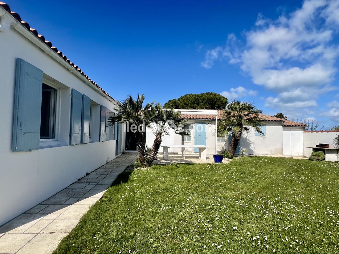 Photo 3 : NC d'une maison situ&eacute;e &agrave; Saint-Martin-de-R&eacute;, &icirc;le de R&eacute;.