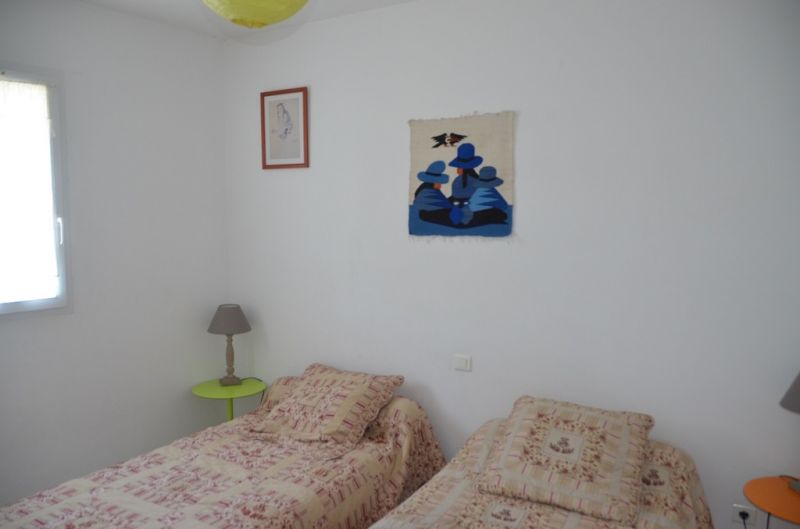 Photo 6 : CHAMBRE d'une maison située à Le Bois-Plage-en-Ré, île de Ré.