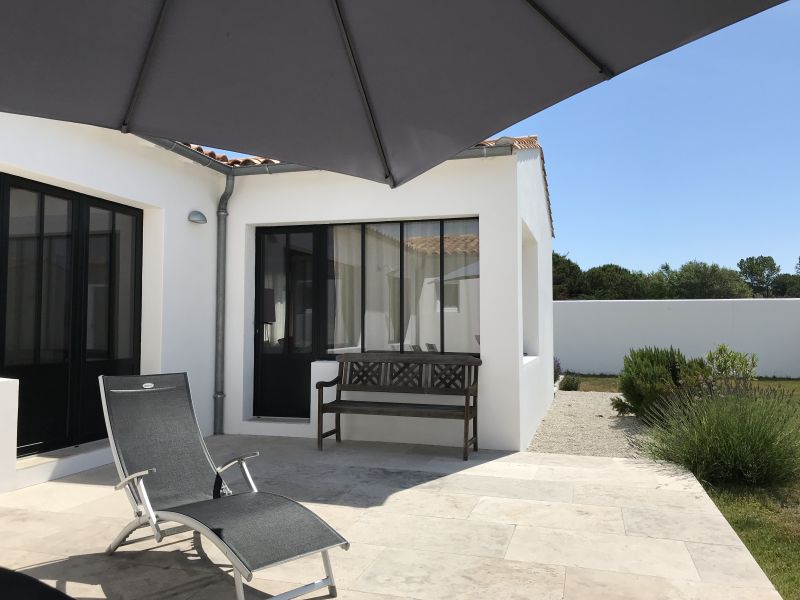 Photo 17 : TERRASSE d'une maison située à Les Portes, île de Ré.