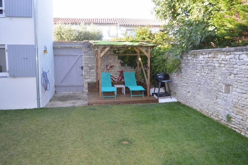 Photo 23 : JARDIN d'une maison située à La Couarde-sur-mer, île de Ré.