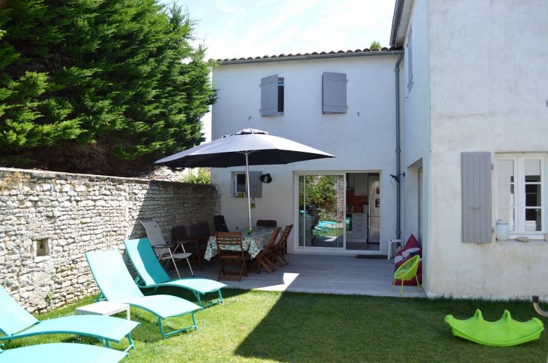 Photo 1 : TERRASSE d'une maison située à La Couarde-sur-mer, île de Ré.