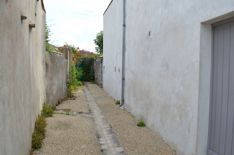 Photo 24 : EXTERIEUR d'une maison située à La Couarde-sur-mer, île de Ré.