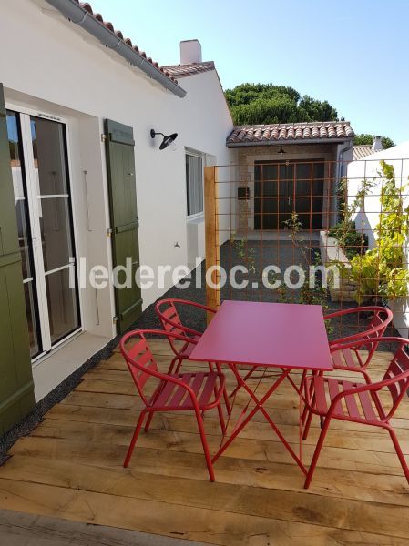 Photo 10 : PATIO d'une maison située à Le Bois-Plage-en-Ré, île de Ré.