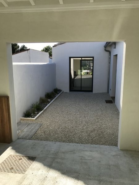 Photo 17 : ENTREE d'une maison située à Le Bois-Plage-en-Ré, île de Ré.