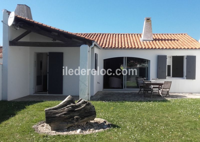 Photo 1 : EXTERIEUR d'une maison située à Saint-Clément-des-Baleines, île de Ré.