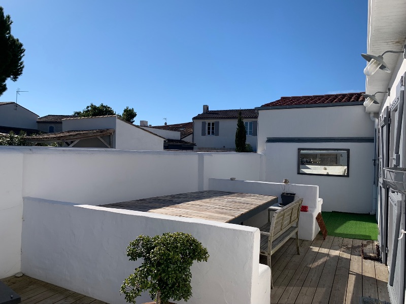 Photo 10 : TERRASSE d'une maison située à La Couarde-sur-mer, île de Ré.