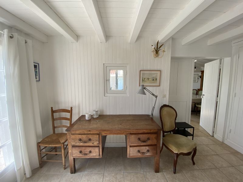 Photo 10 : BUREAU d'une maison située à Loix, île de Ré.