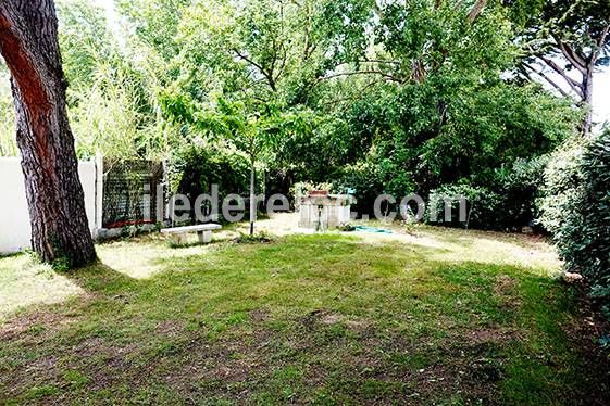 Photo 3 : NC d'une maison située à Le Bois-Plage-en-Ré, île de Ré.