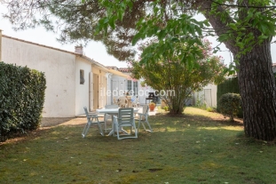 Ile de Ré:Villa au calme proche plage avec grand jardin clos