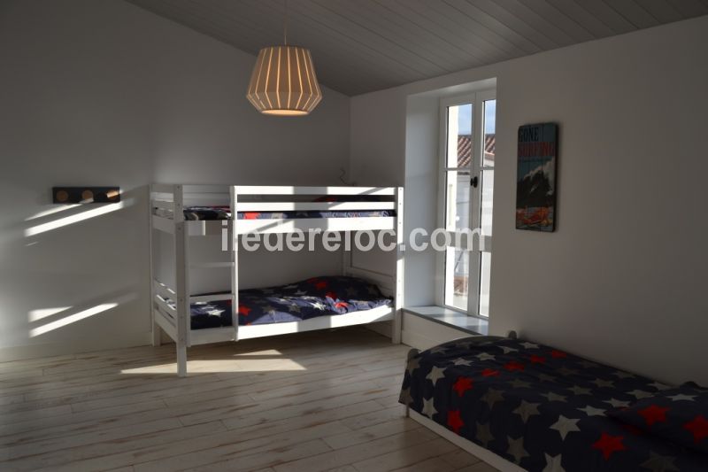 Photo 10 : CHAMBRE d'une maison située à Le Bois-Plage-en-Ré, île de Ré.