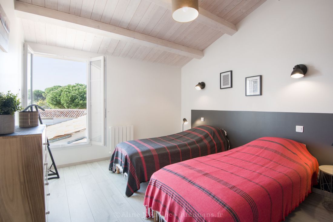 Photo 31 : CHAMBRE d'une maison située à Le Bois-Plage-en-Ré, île de Ré.