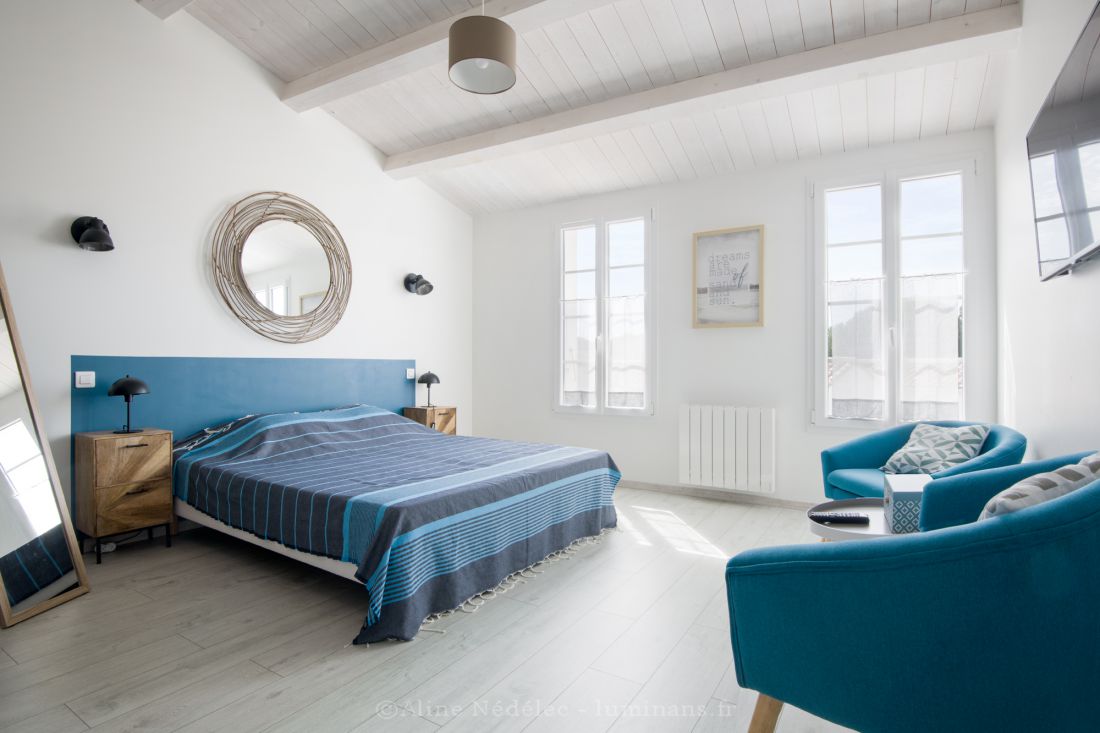 Photo 18 : CHAMBRE d'une maison située à Le Bois-Plage-en-Ré, île de Ré.