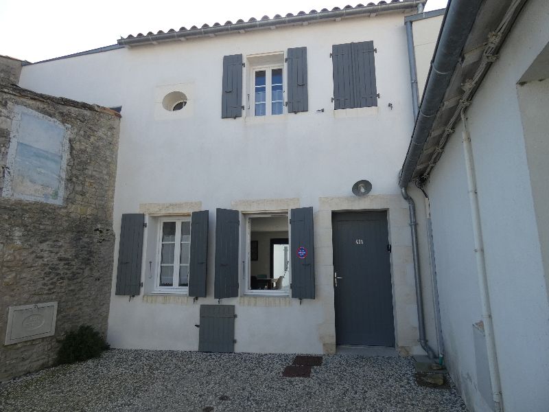 Photo 25 : EXTERIEUR d'une maison située à Le Bois-Plage-en-Ré, île de Ré.