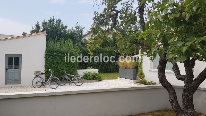 Photo 2 : NC d'une maison située à Les Portes-en-Ré, île de Ré.