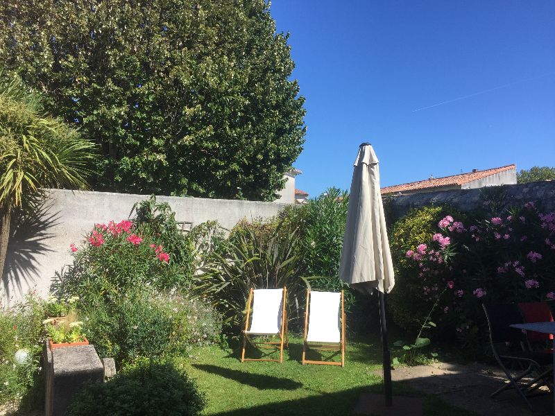 Photo 5 : JARDIN d'une maison située à Saint-Martin-de-Ré, île de Ré.