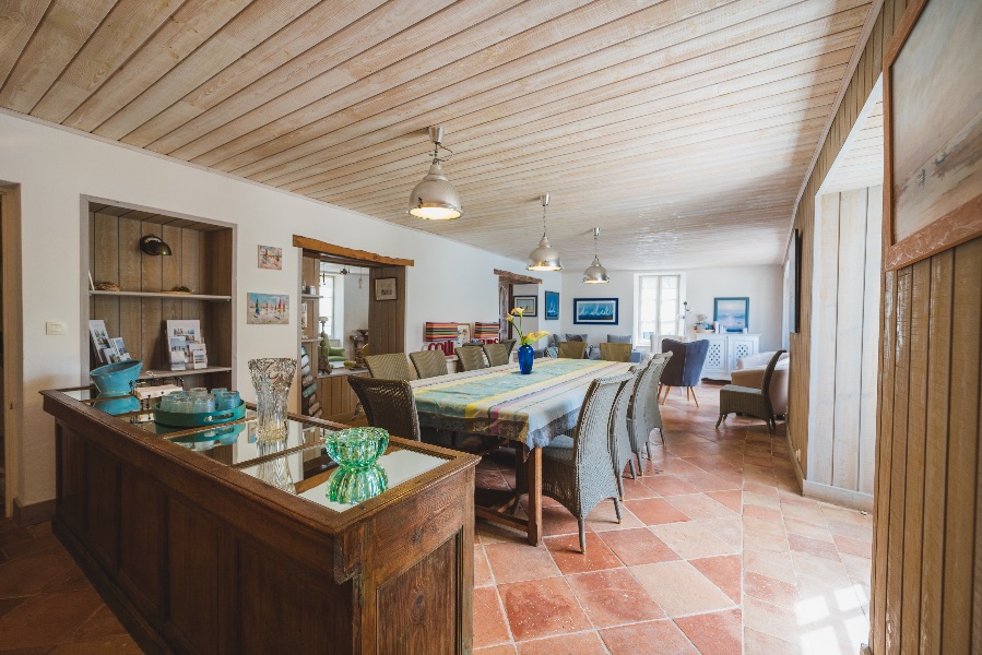 Photo 13 : SEJOUR d'une maison située à Le Bois-Plage, île de Ré.