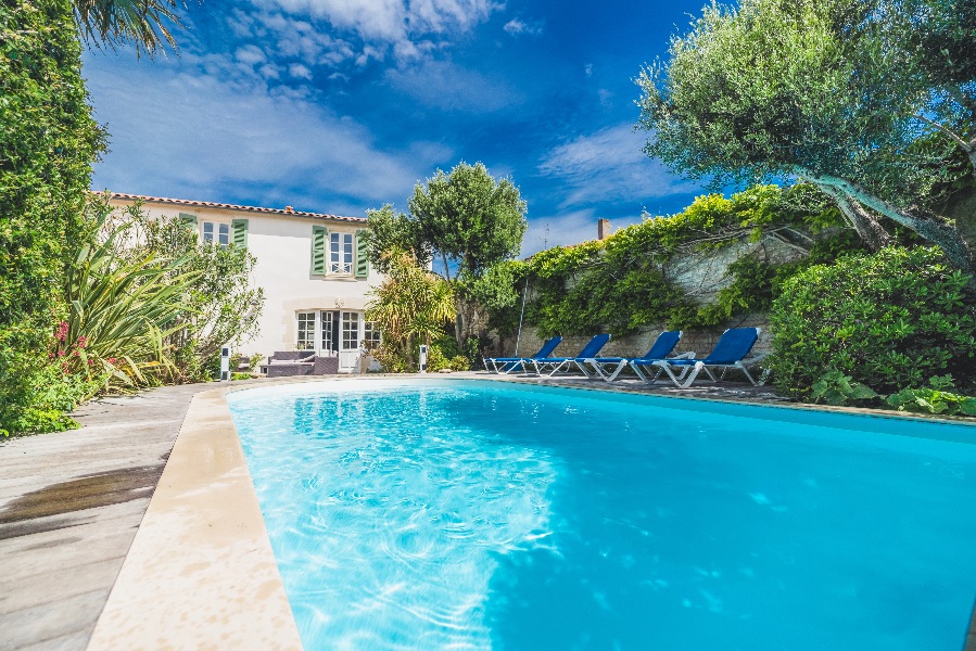 Photo 2 :  d'une maison située à Le Bois-Plage, île de Ré.