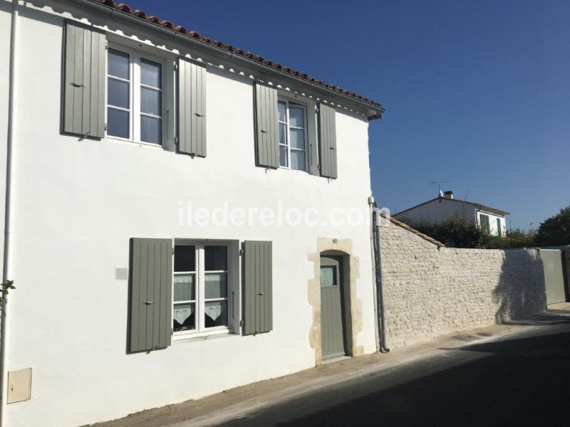 Photo 32 : EXTERIEUR d'une maison située à Le Bois-Plage-en-Ré, île de Ré.