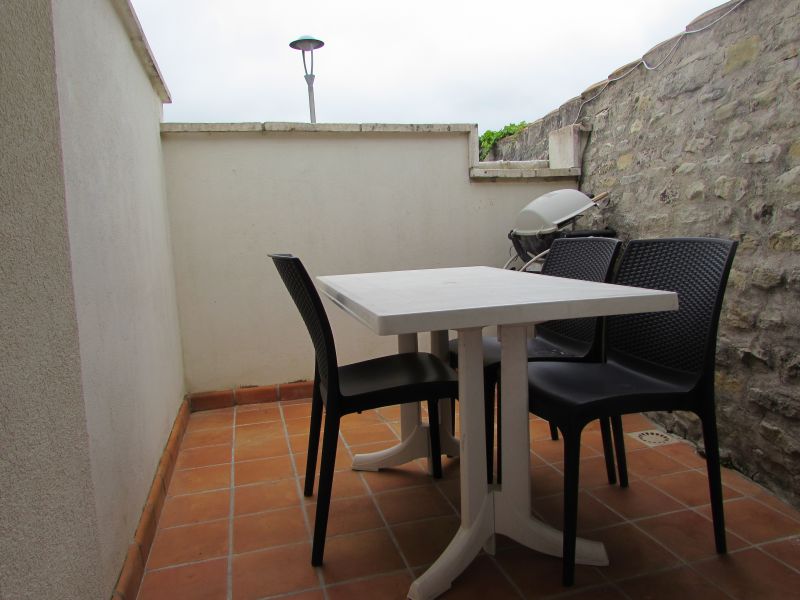 Photo 25 : TERRASSE d'une maison située à La Flotte-en-Ré, île de Ré.