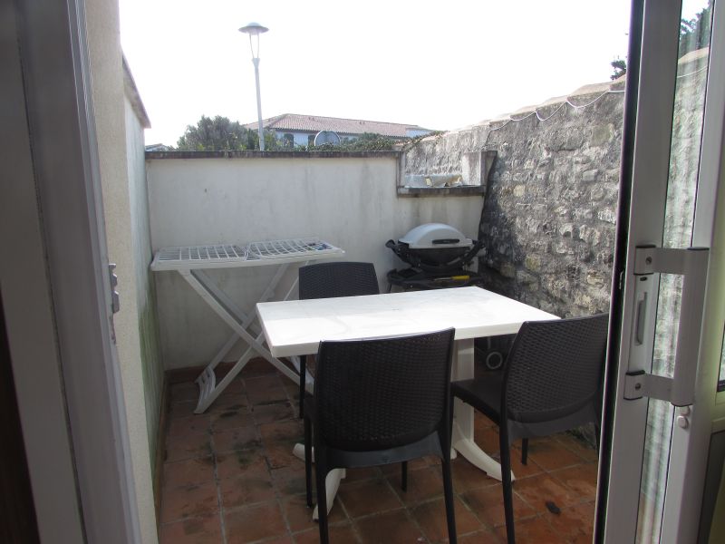 Photo 26 : TERRASSE d'une maison située à La Flotte-en-Ré, île de Ré.