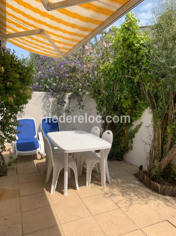 Photo 1 : TERRASSE d'une maison située à La Flotte-en-Ré, île de Ré.
