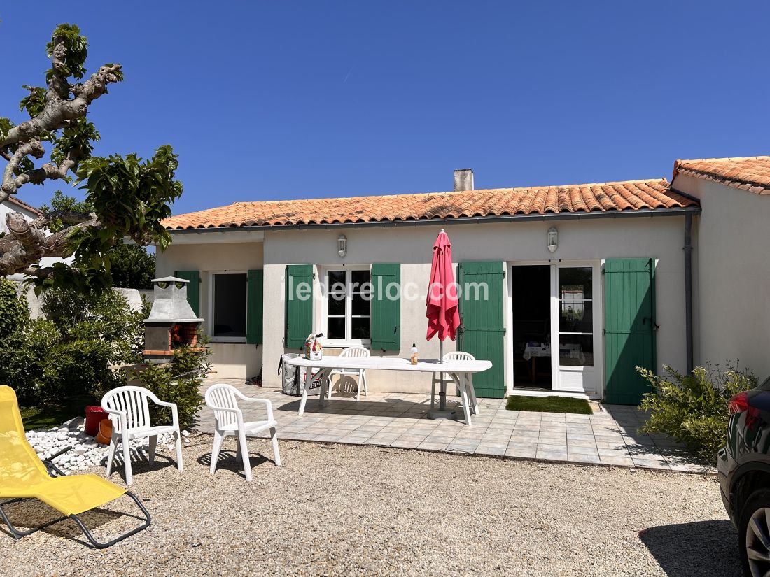 Photo 18 : TERRASSE d'une maison situ&eacute;e &agrave; Sainte-Marie-de-R&eacute;, &icirc;le de R&eacute;.