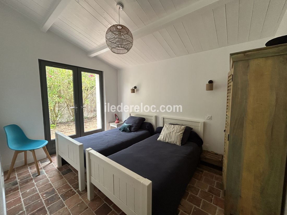 Photo 16 : CHAMBRE d'une maison située à Le Bois-Plage-en-Ré, île de Ré.