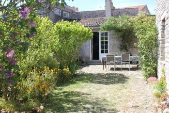 Ile de Ré:Maison typique rétaise avec jardin de 450 m²