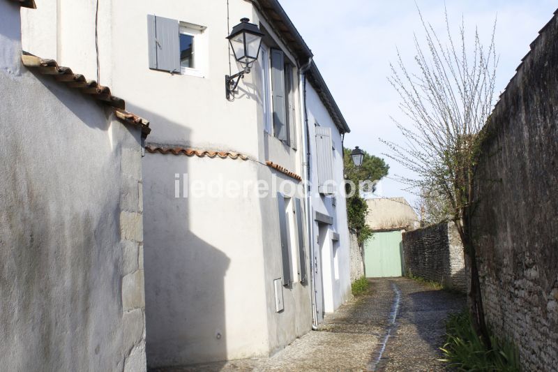 Photo 17 : EXTERIEUR d'une maison située à La Flotte, île de Ré.