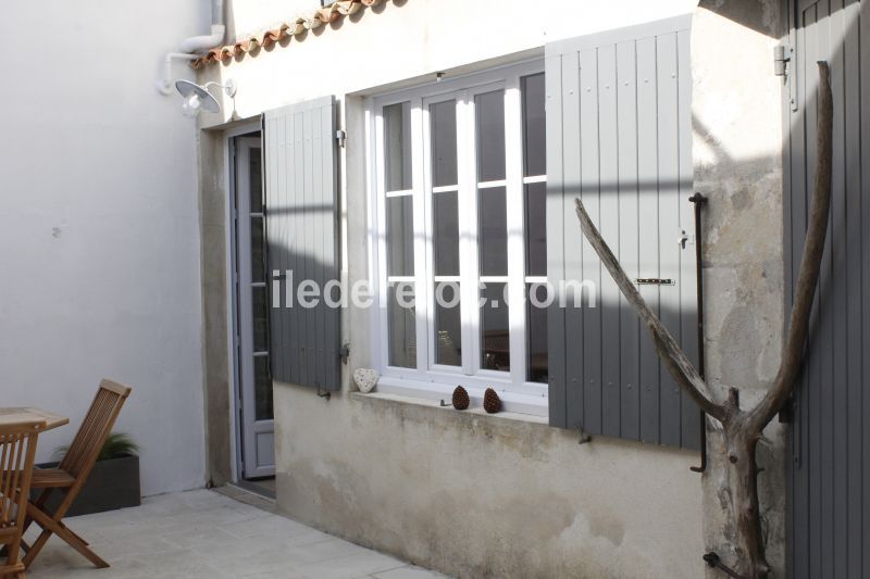 Photo 22 : PATIO d'une maison située à La Flotte, île de Ré.