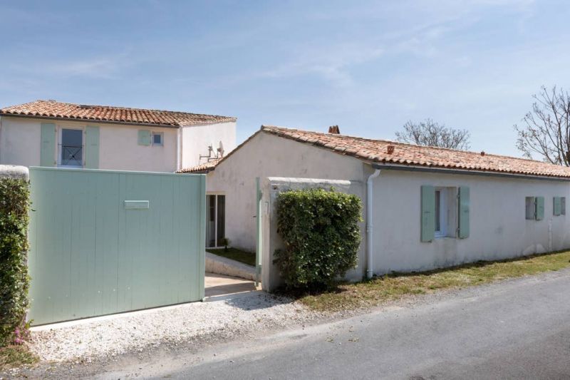 Photo 34 : EXTERIEUR d'une maison située à Saint-Clément-des-Baleines, île de Ré.