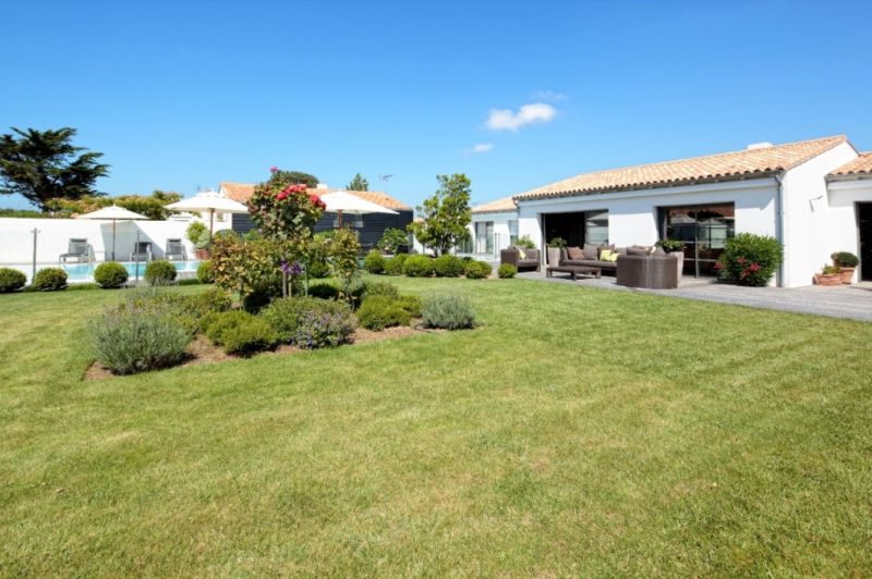 Photo 24 : JARDIN d'une maison située à Sainte-Marie-de-Ré, île de Ré.