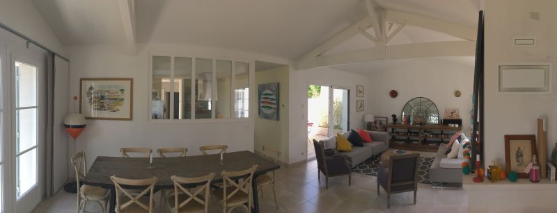 Photo 20 : SEJOUR d'une maison située à Loix, île de Ré.