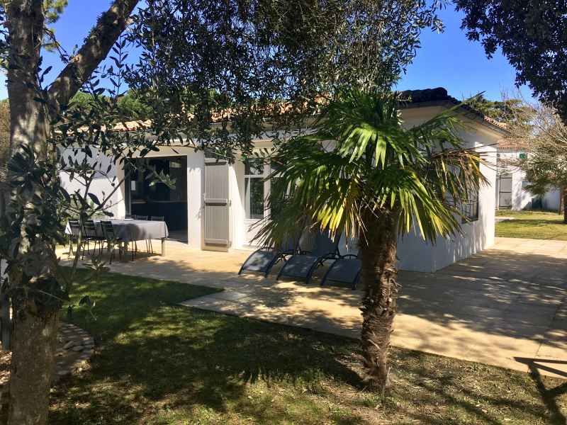 Photo 8 : JARDIN d'une maison située à La Couarde-sur-mer, île de Ré.