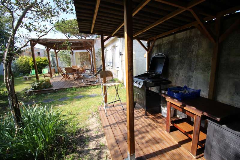 Photo 7 : EXTERIEUR d'une maison située à La Couarde-sur-mer, île de Ré.