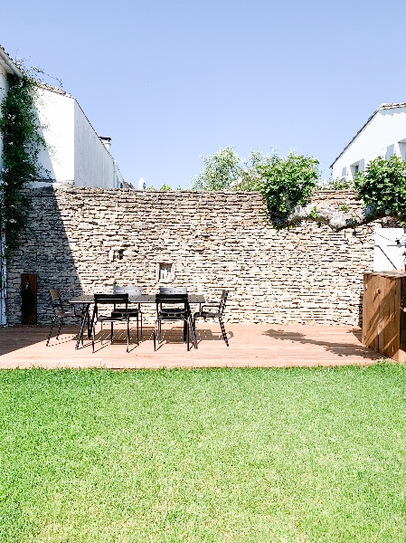 Photo 5 : JARDIN d'une maison située à Les Portes, île de Ré.