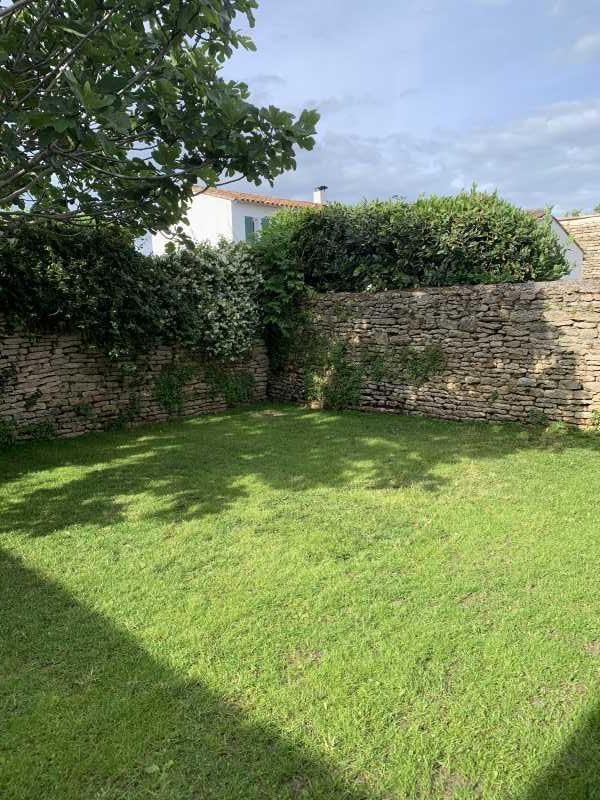 Photo 9 : JARDIN d'une maison située à Les Portes, île de Ré.