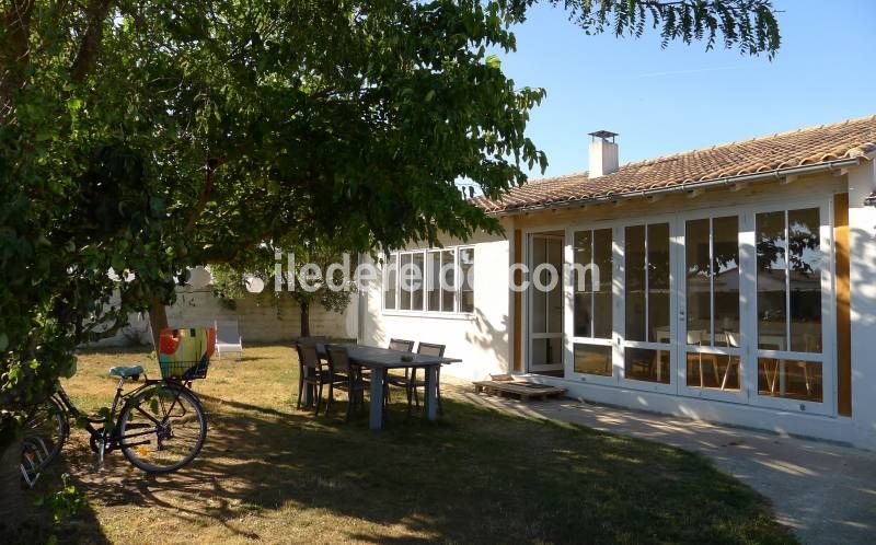 Photo 1 : EXTERIEUR d'une maison située à Saint-Clément-des-Baleines, île de Ré.