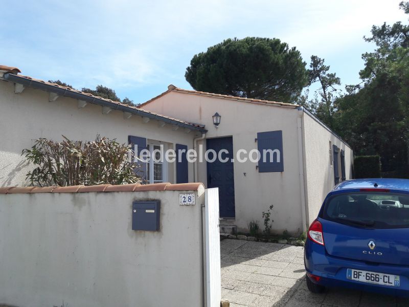 Photo 1 : EXTERIEUR d'une maison située à La Flotte-en-Ré, île de Ré.