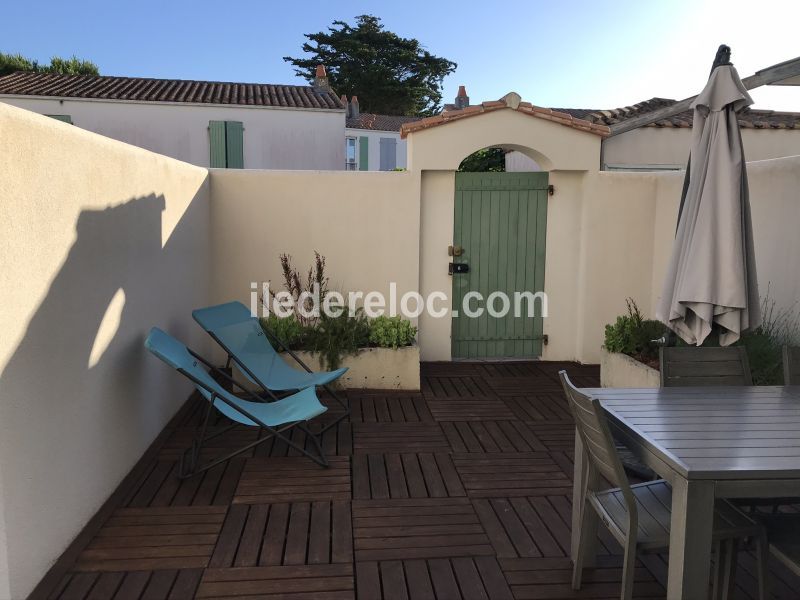 Photo 2 : TERRASSE d'une maison située à La Flotte-en-Ré, île de Ré.