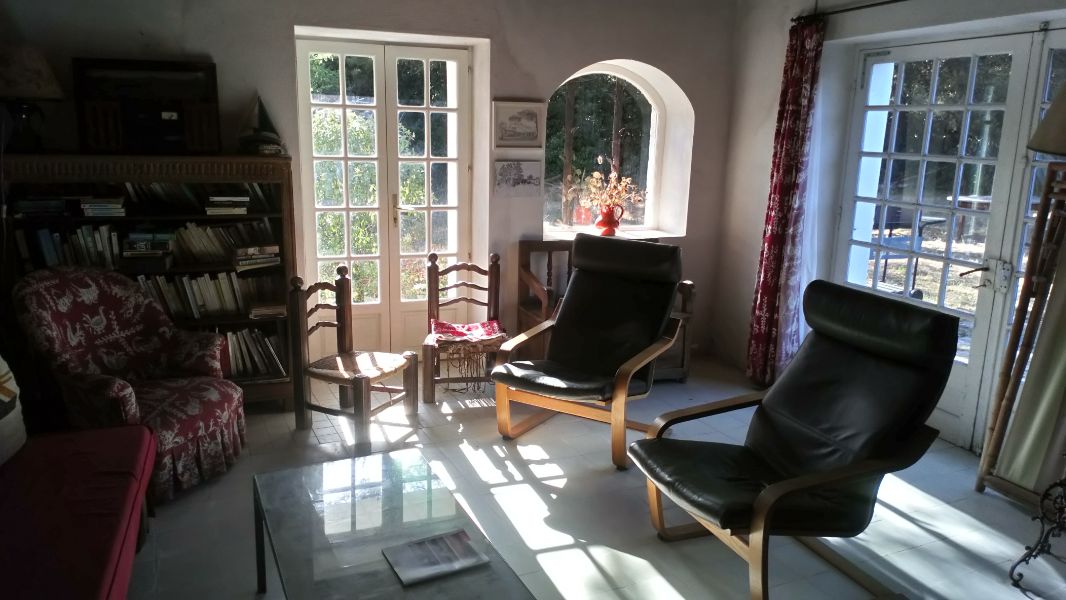 Photo 3 : SEJOUR d'une maison située à Le Bois-Plage-en-Ré, île de Ré.