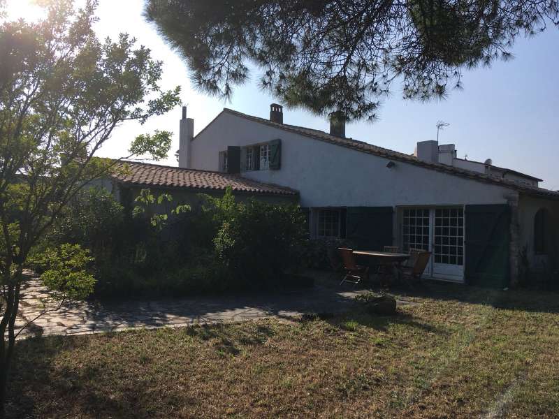 Photo 21 : EXTERIEUR d'une maison située à Le Bois-Plage-en-Ré, île de Ré.