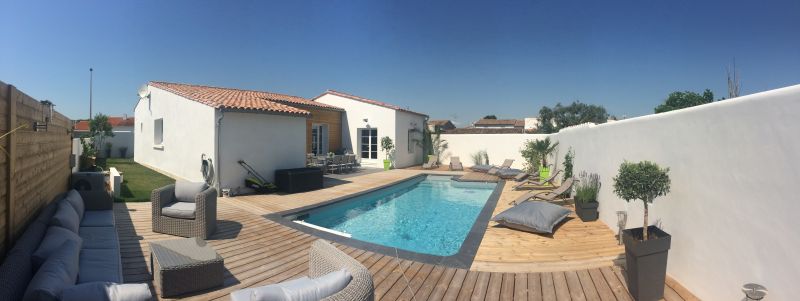 Photo 1 : EXTERIEUR d'une maison située à La Couarde, île de Ré.