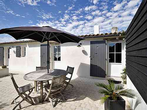 Photo 3 : PATIO d'une maison située à La Flotte-en-Ré, île de Ré.