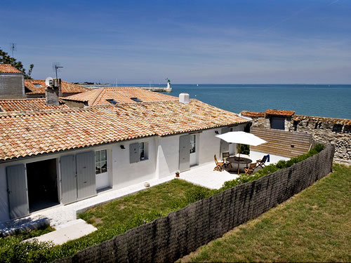 Photo 1 : EXTERIEUR d'une maison située à La Flotte-en-Ré, île de Ré.