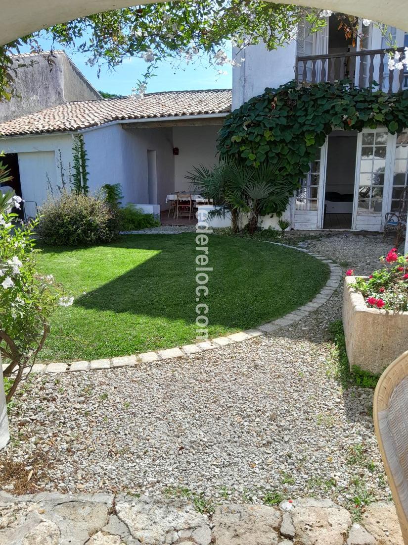 Photo 22 : NC d'une maison situ&eacute;e &agrave; La Couarde-sur-mer, &icirc;le de R&eacute;.